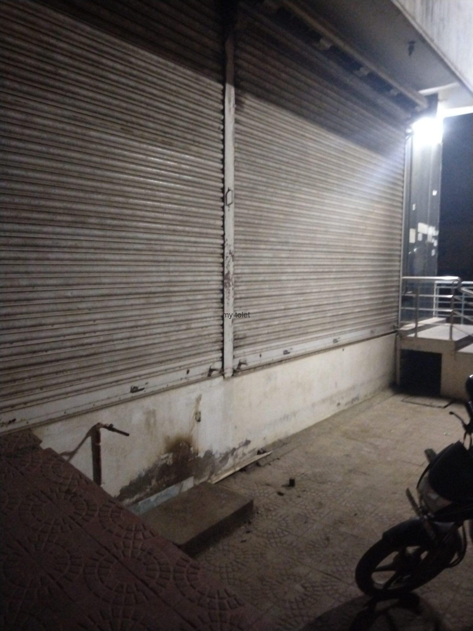 16726690468916639460513471834461-1