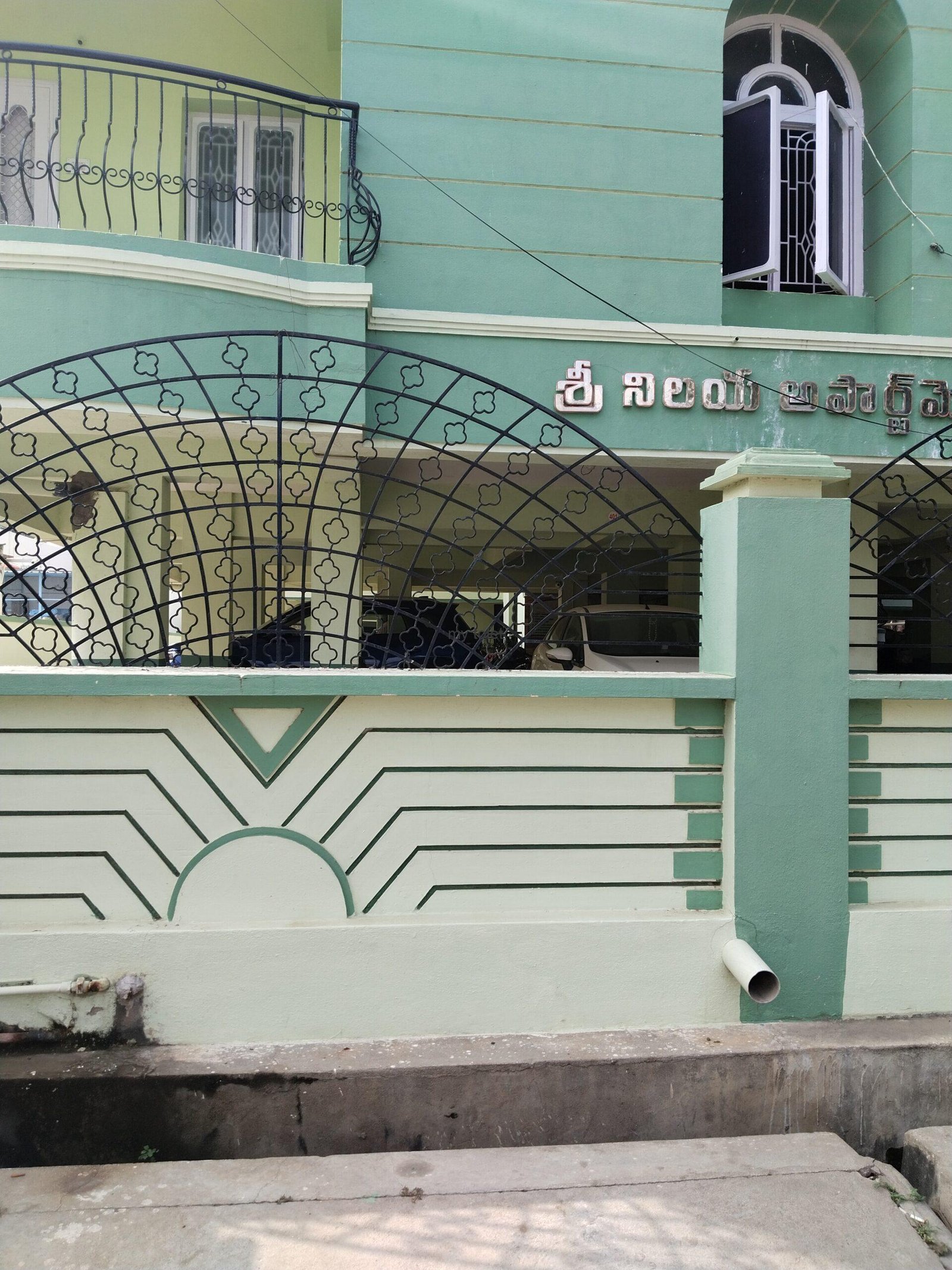 16728945297368978023404204889376