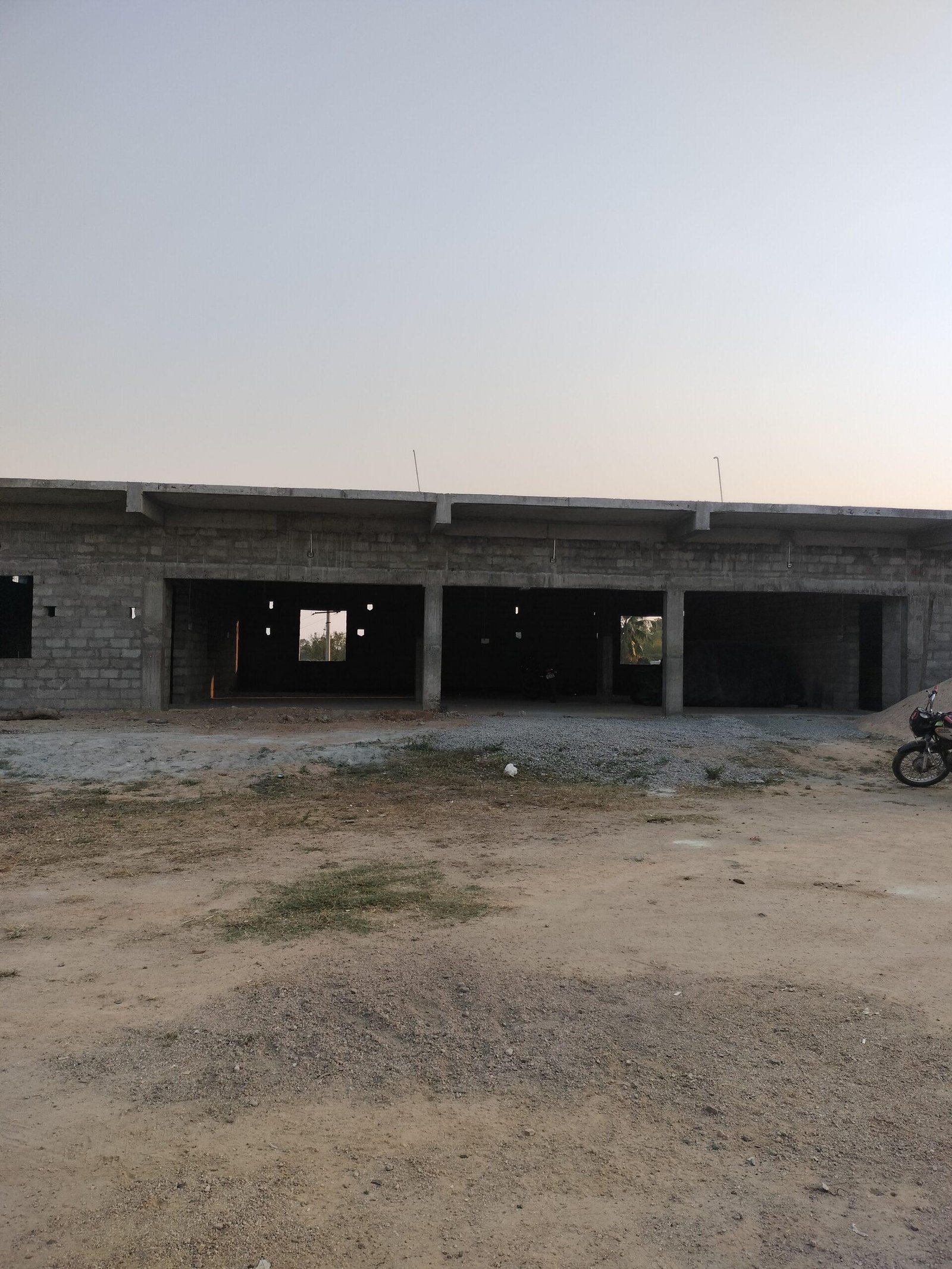 1675944449959930751792247674993