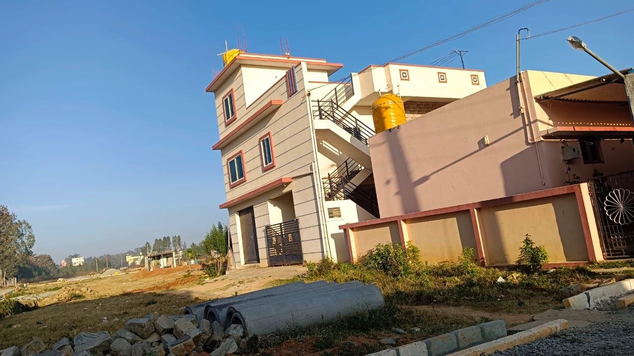 a079c29b-49f0-4472-91e1-17dbbeaea92a