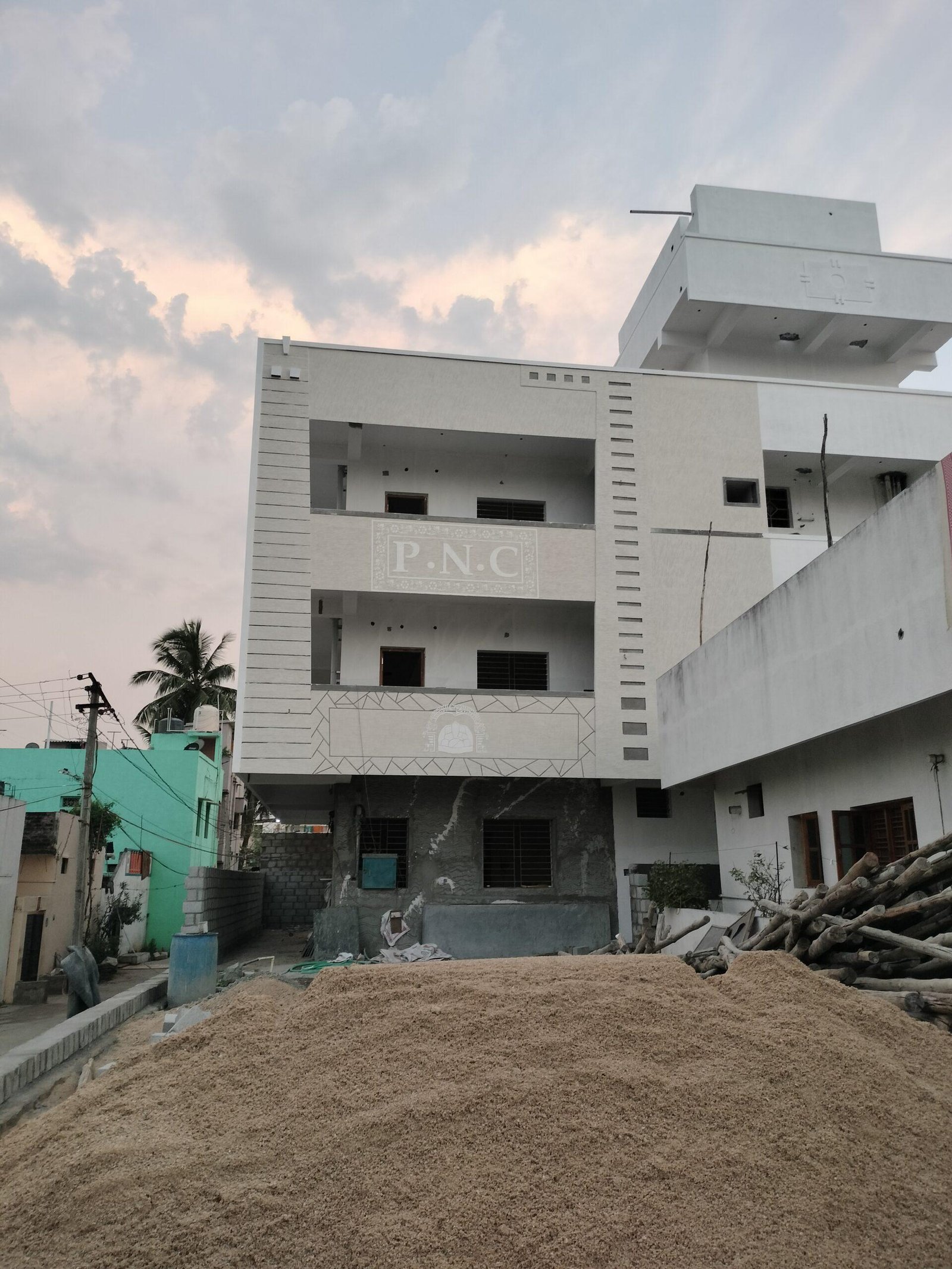 16841559199285643093387641812797