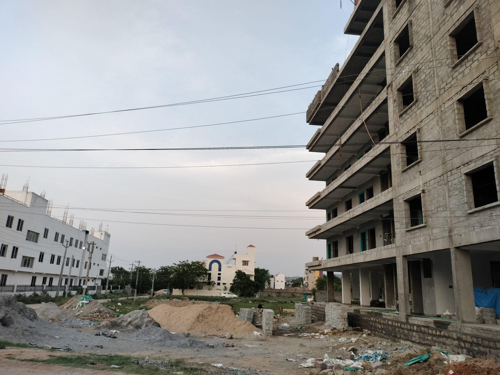 16842411940143674017532752313189