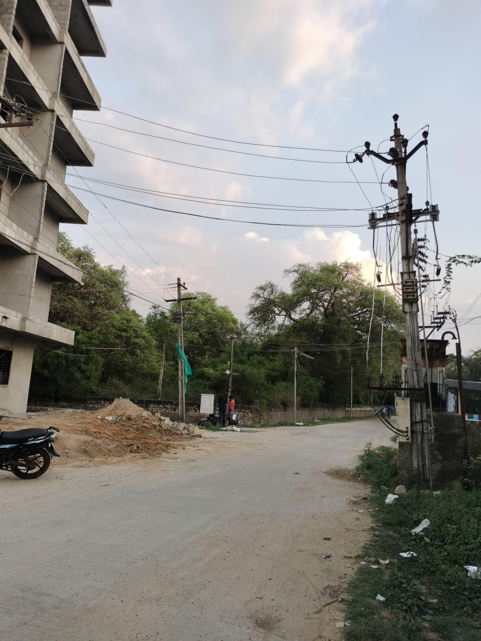 16842412088508843683142591836124