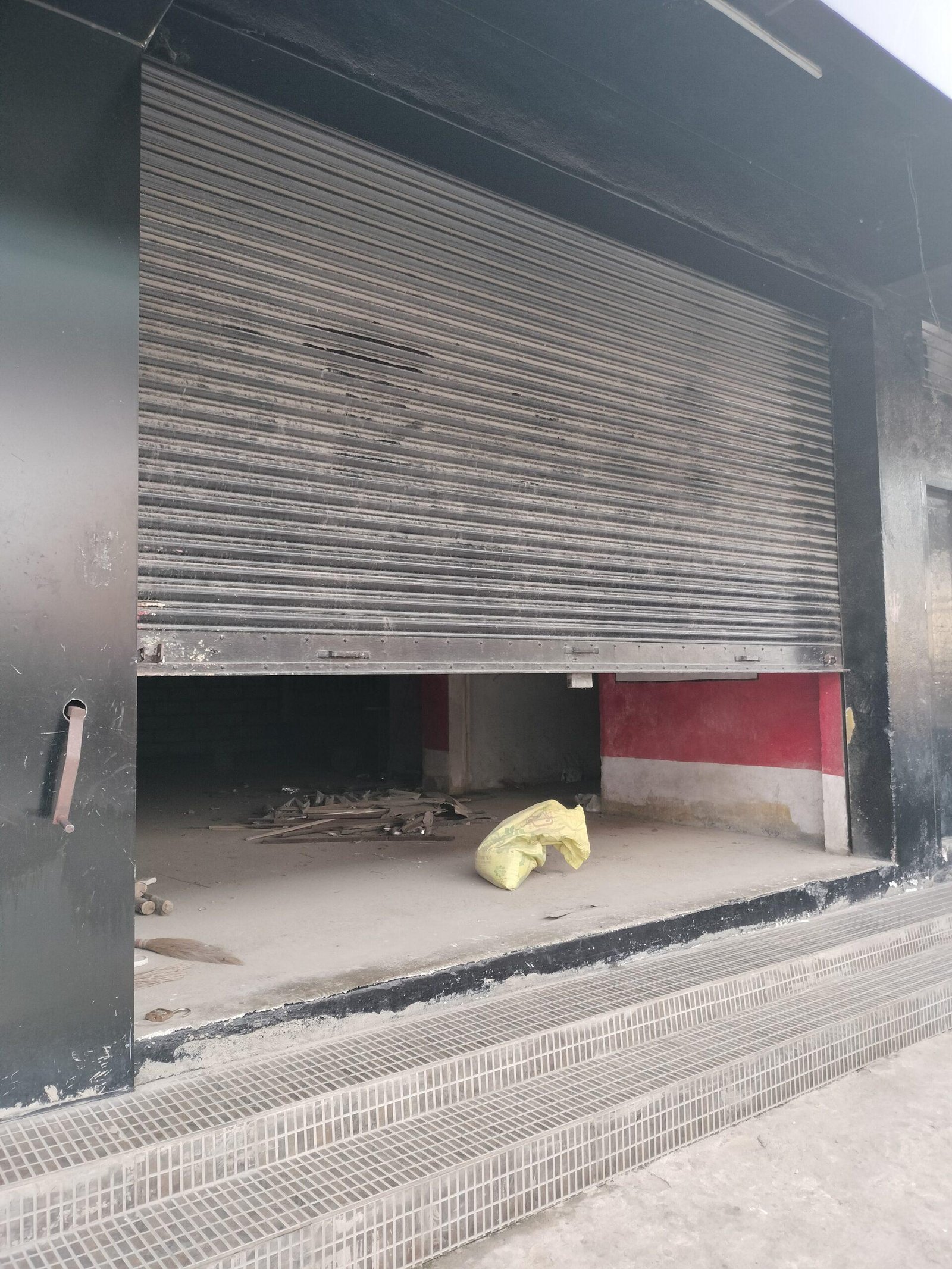 16853613583352525650128026433685