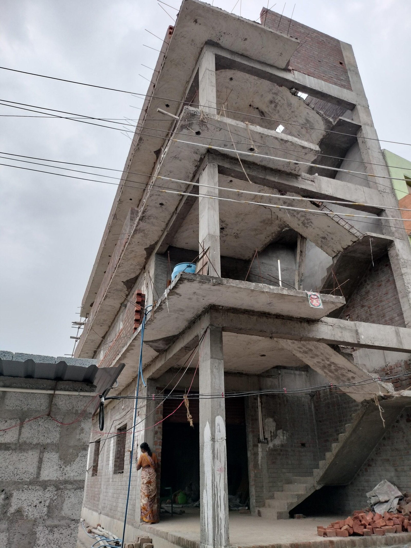 16854487044323202215863917369969