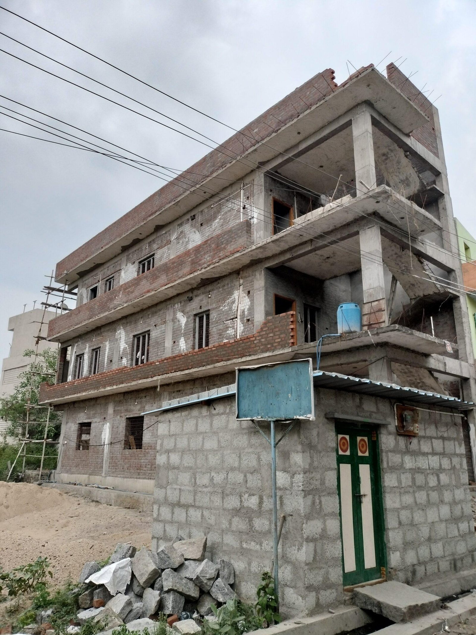 16854487138225604568511542840395