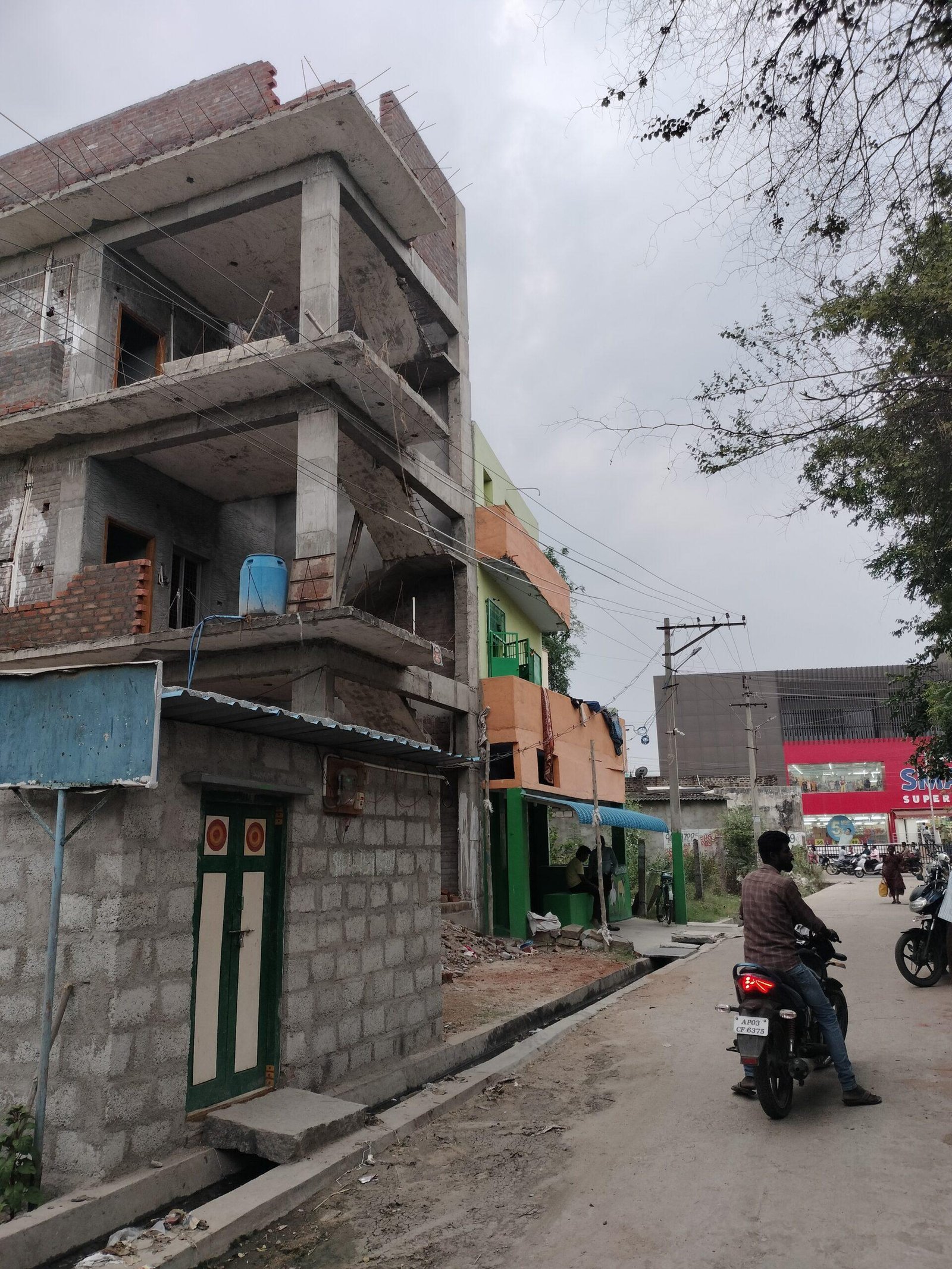 1685448727716214234106681500450-1