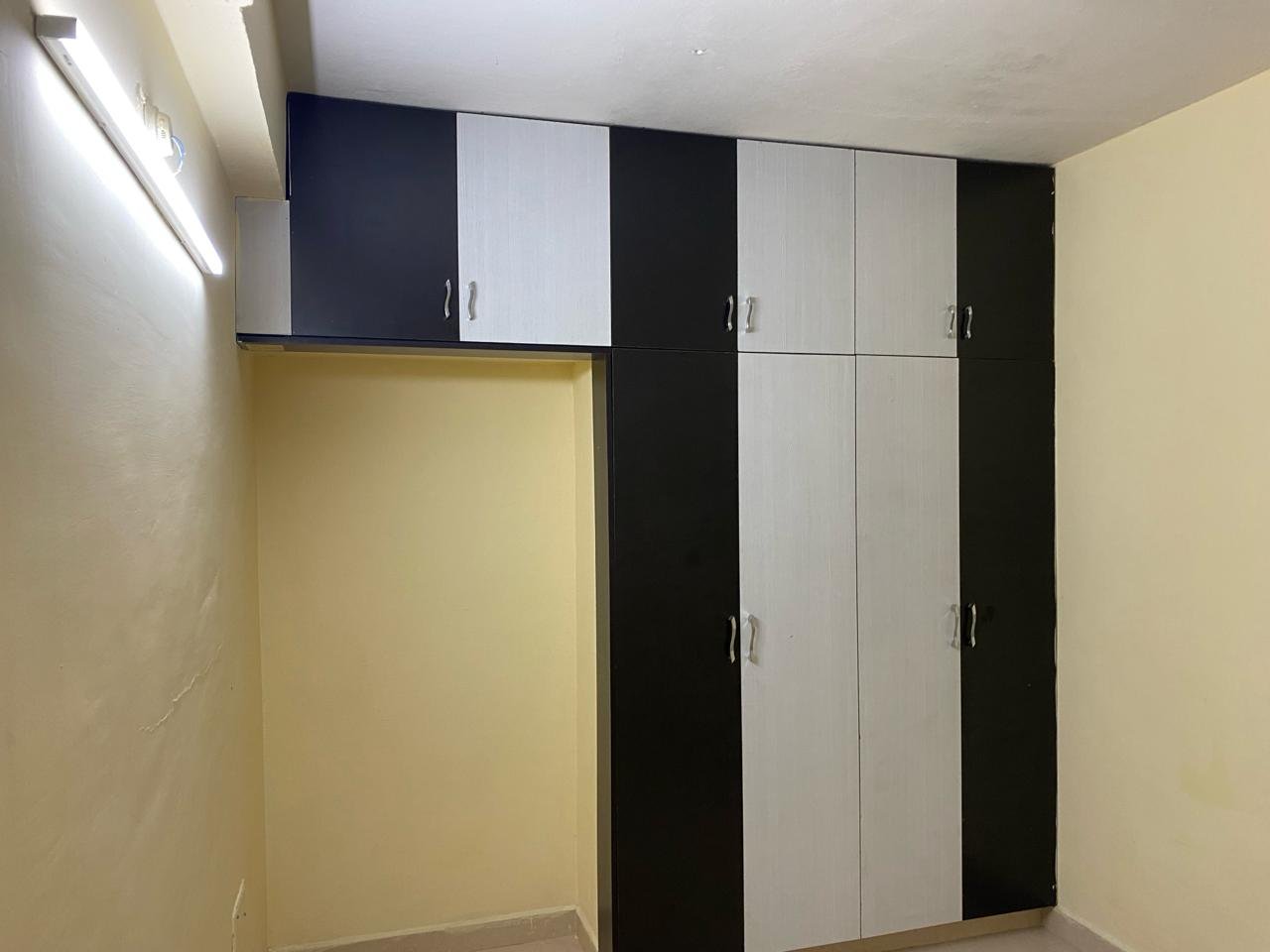 1b427464-d3bb-4252-a6c3-2accfd554037