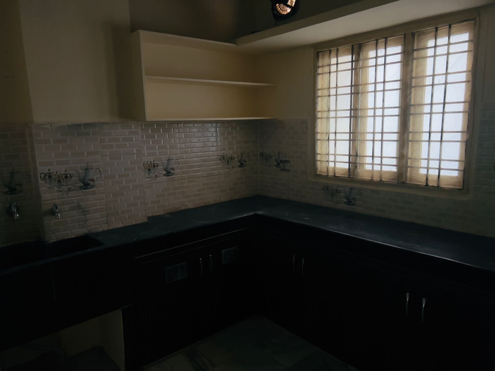 5b97732a-90ca-4b27-8777-1a3f52415992-1