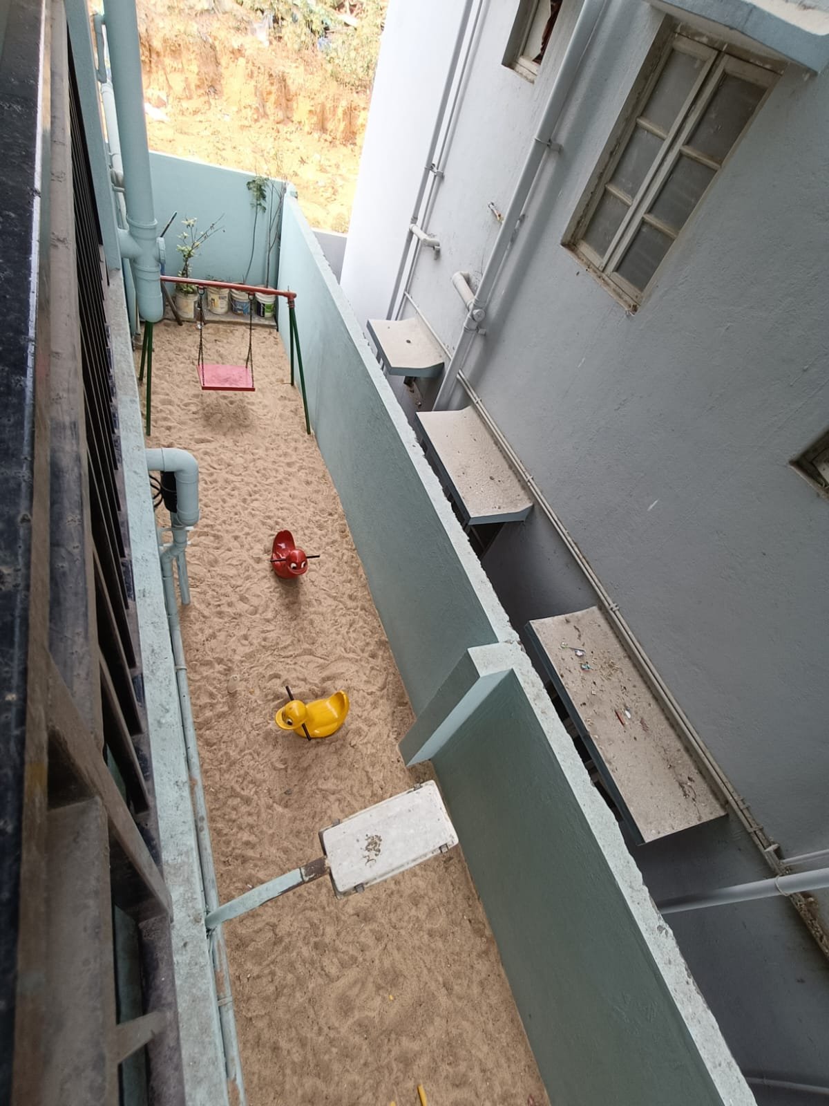 5ca429c7-4d9c-4cd0-8634-bc852ec18f4d