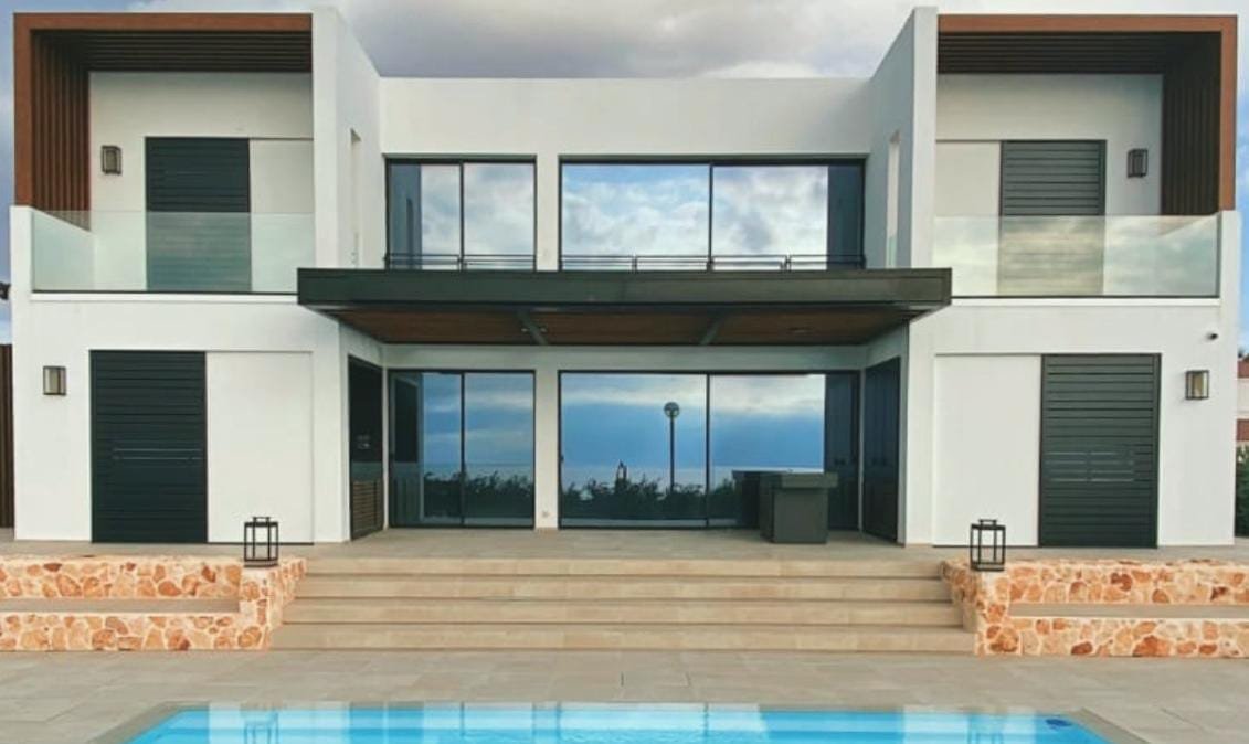 a712e7bf-02f3-46fe-a712-236b384b93ed