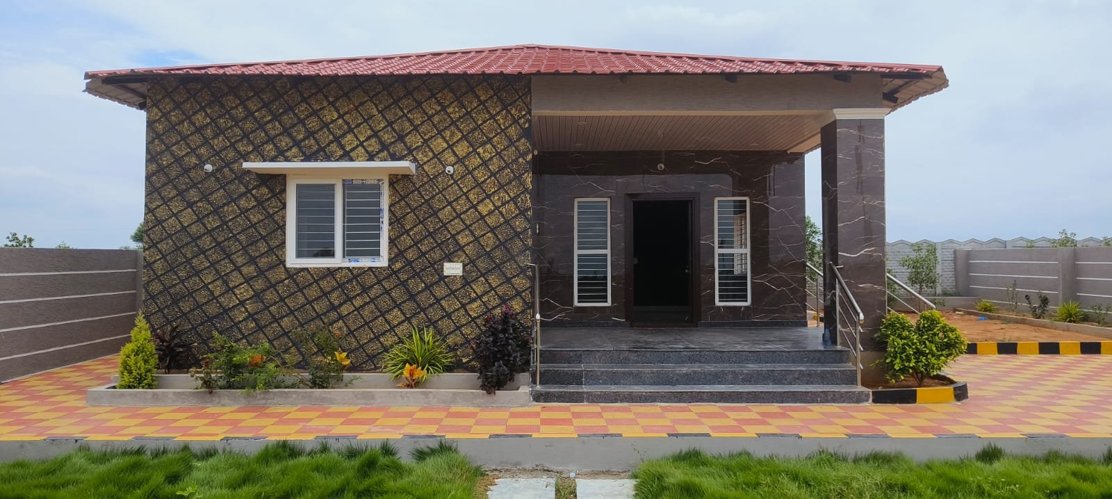 d042d994-0c8d-4091-89f0-3362bdcfb21b-1