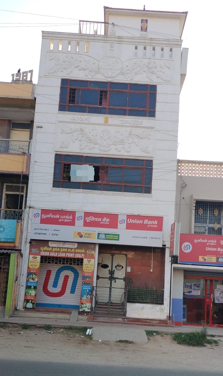 51059977-e3b8-494e-affe-f866677ee19b