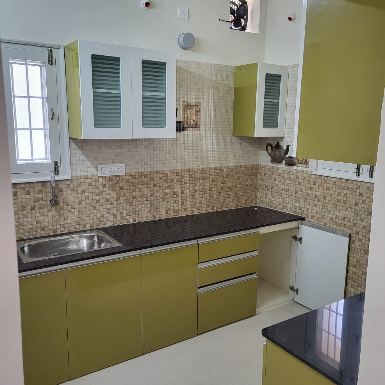 c856f6bc-0c96-4918-9ef8-501733309cb3-1