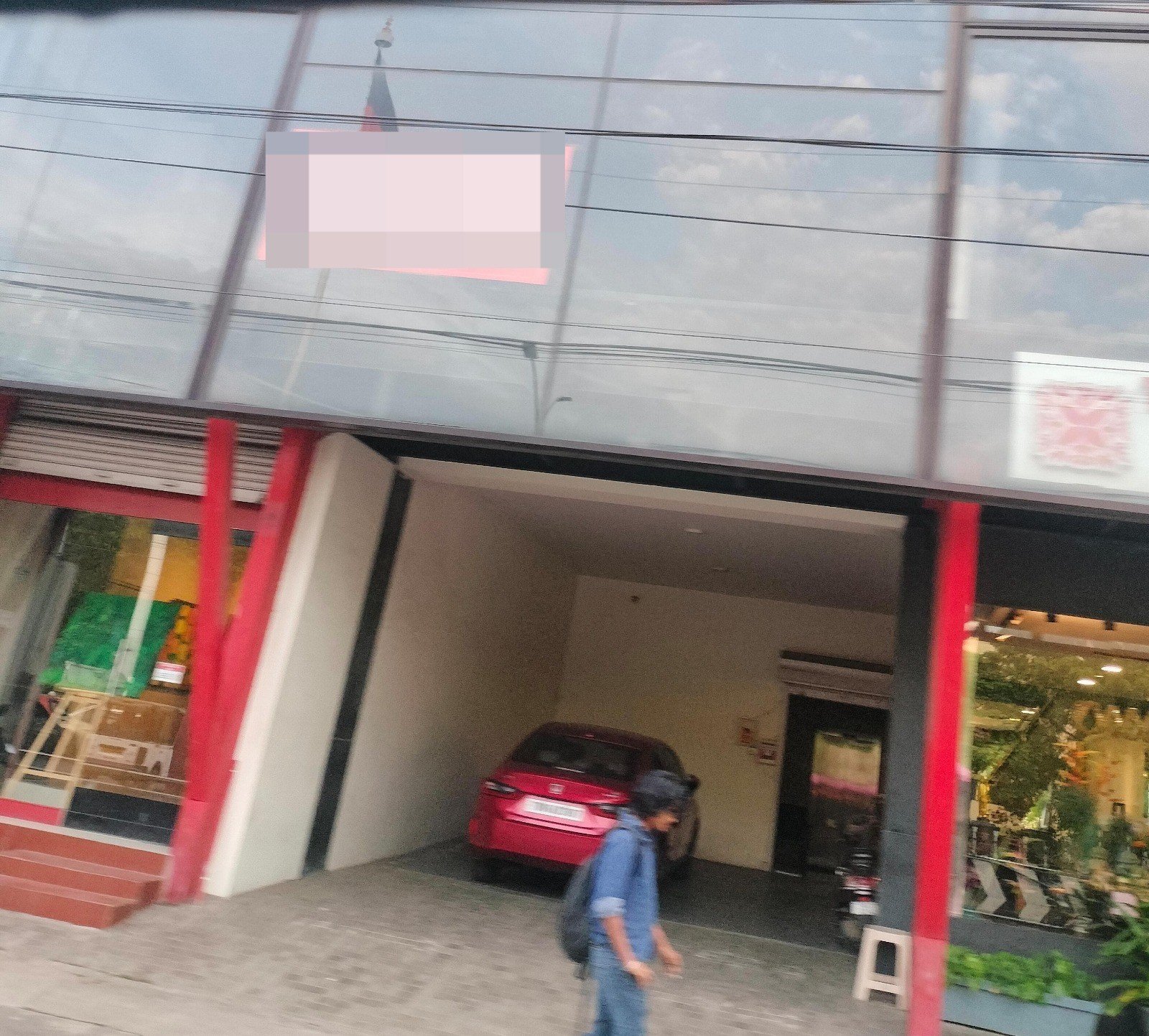 10420091-97e5-4d00-80b3-2313f87fa186