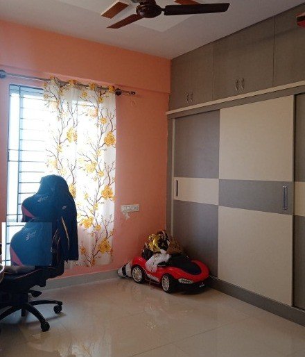 4f95d5ab-7cc7-40a2-837d-2a4d159bd956