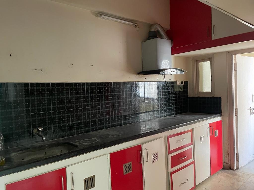 5ed53093-b9b8-4086-8e93-d634e8411d38