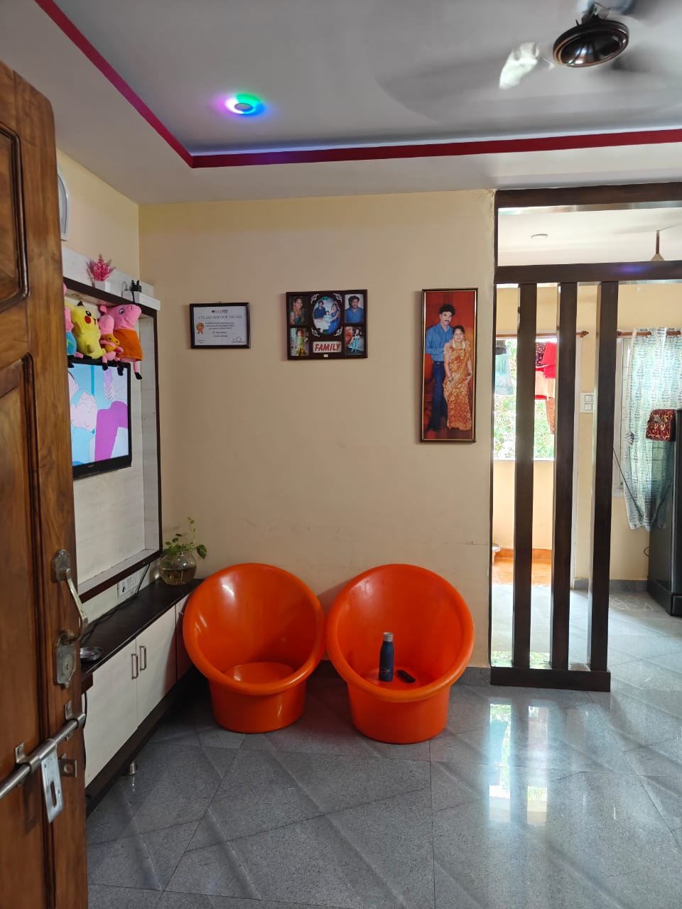 af2171d8-9ffd-437b-9032-f08c1ece8785