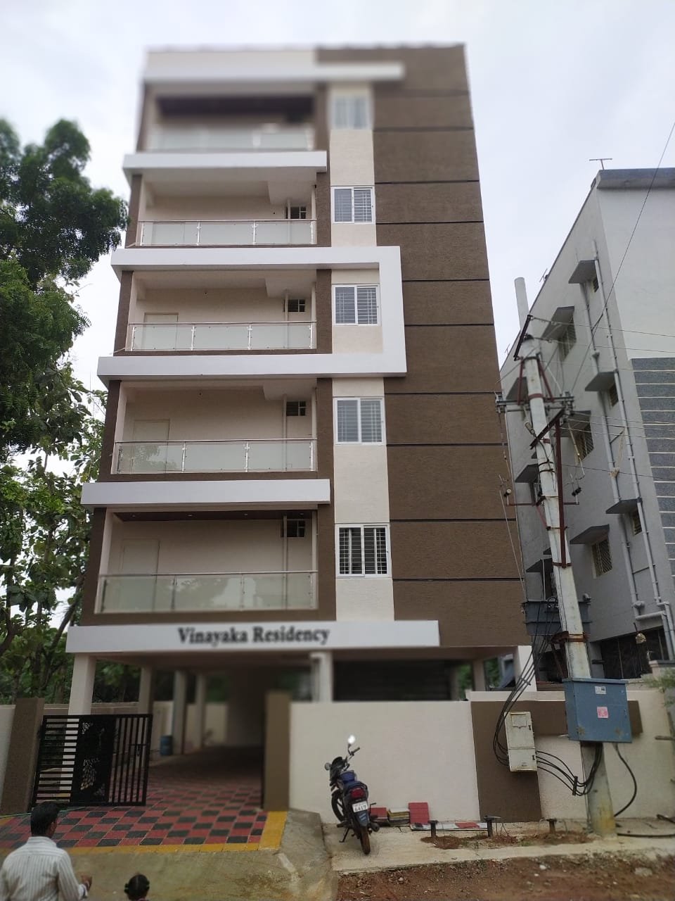 d378cdee-d6be-43fc-a2a9-f28f1fa7224c-1