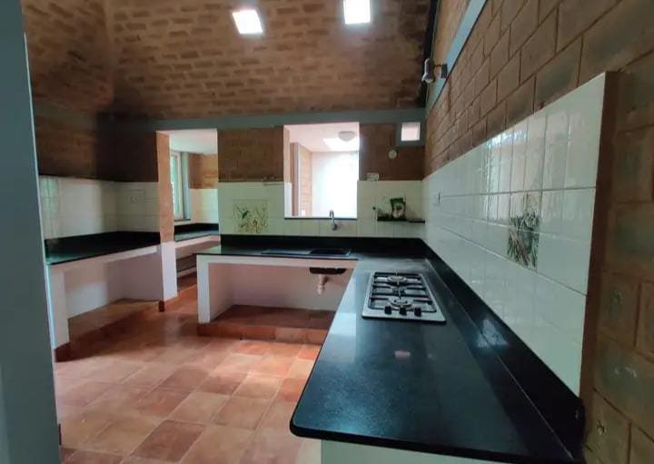 16e8e74b-2cb0-46b6-a2d1-5f3050fc9aee