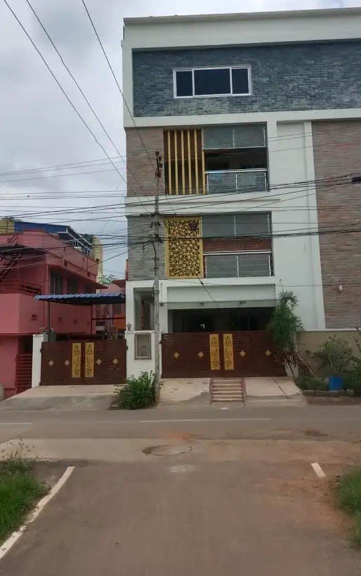 2499616b-84f7-4b68-a995-58306c3de7bf