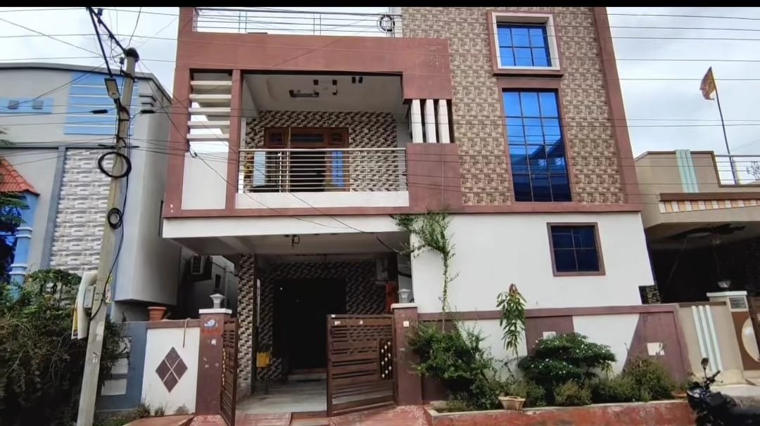 8c818f33-ac20-49e7-9b58-82c5d7209fad-2