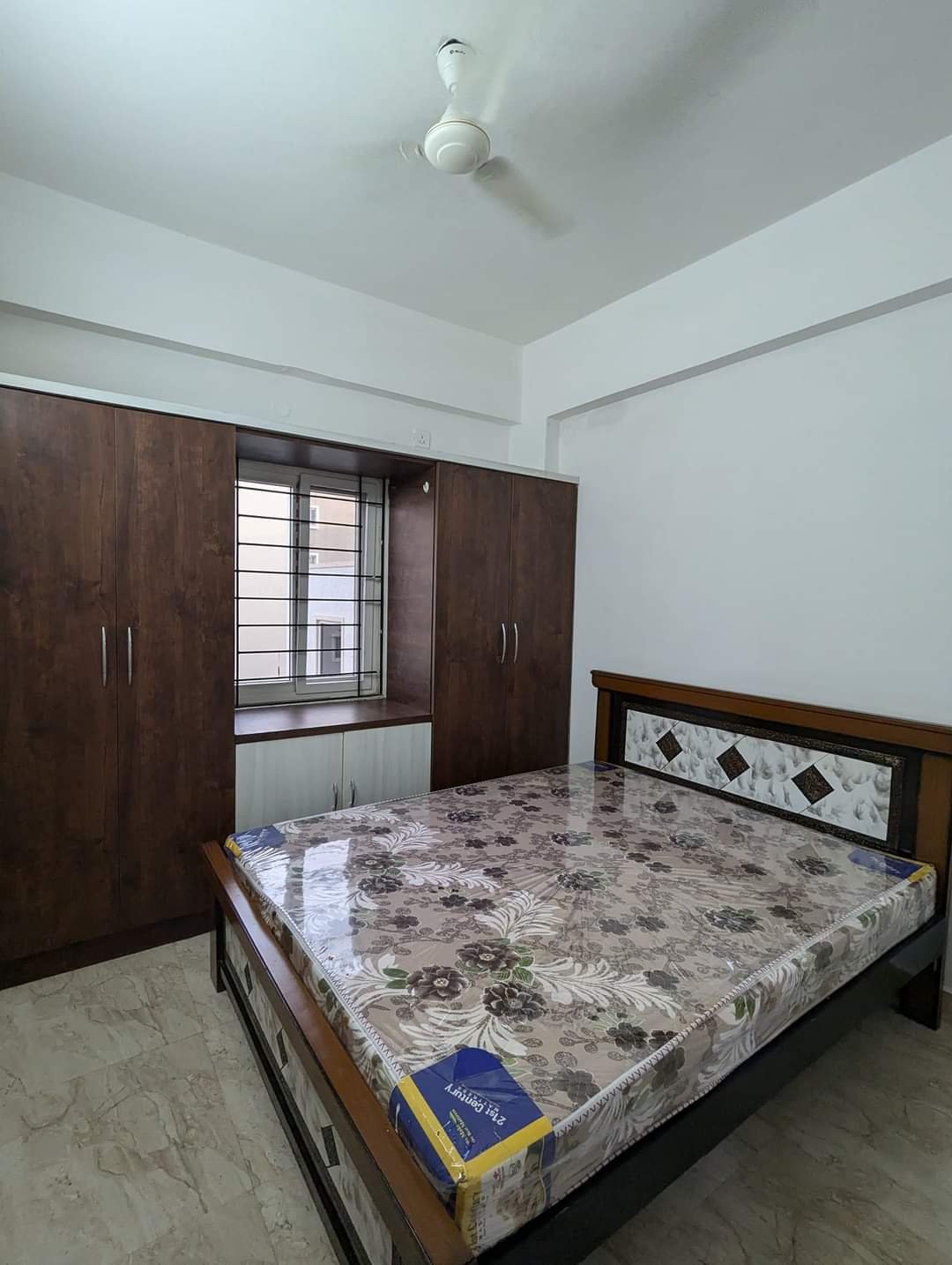 9840004a-0e81-4649-b460-da2d1e93bf89-2