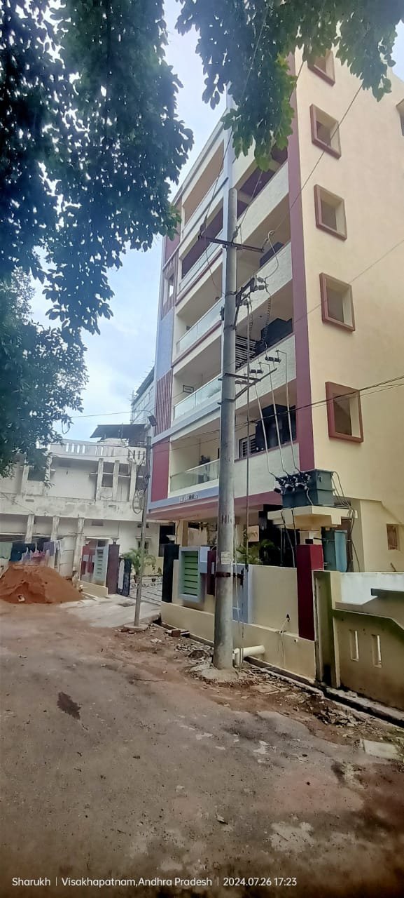 db07a48c-a9a4-4c63-a1ce-e0d046e76bb1