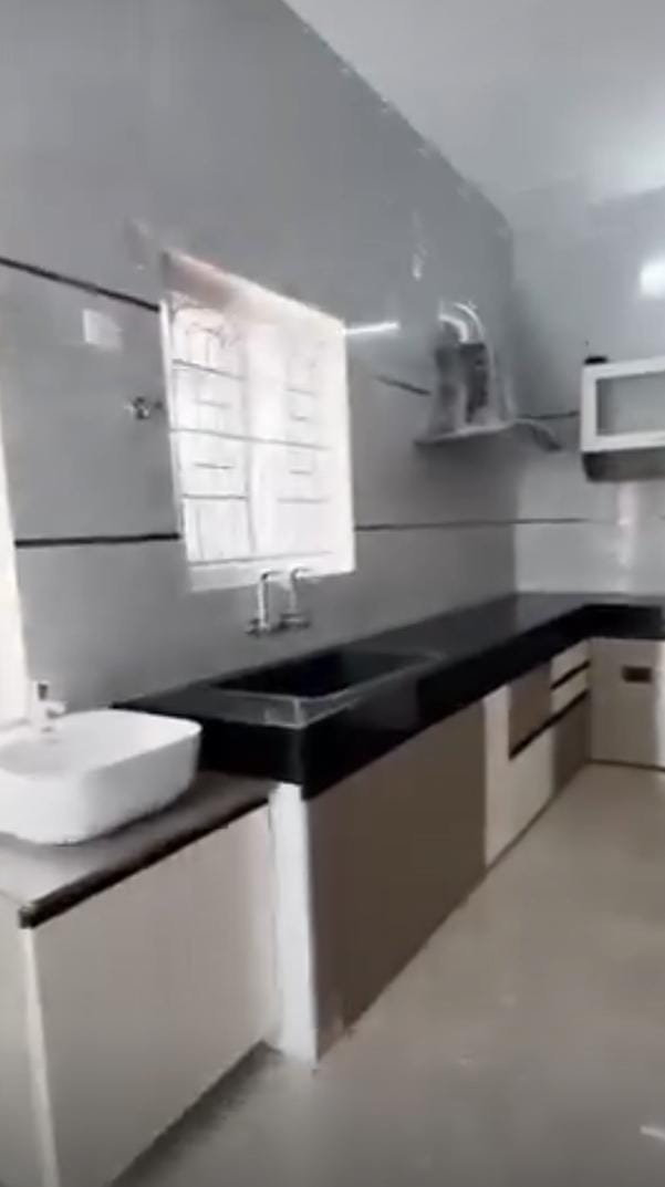 f00bea48-71de-4dcf-ac7b-848edbe33843