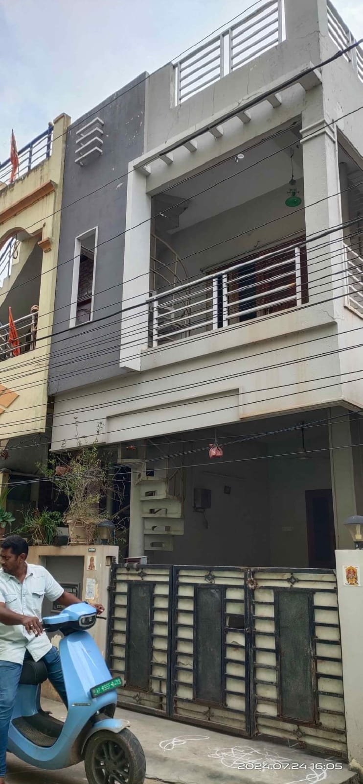 f56ee09e-1e94-47a0-81c9-cc5a3204649f