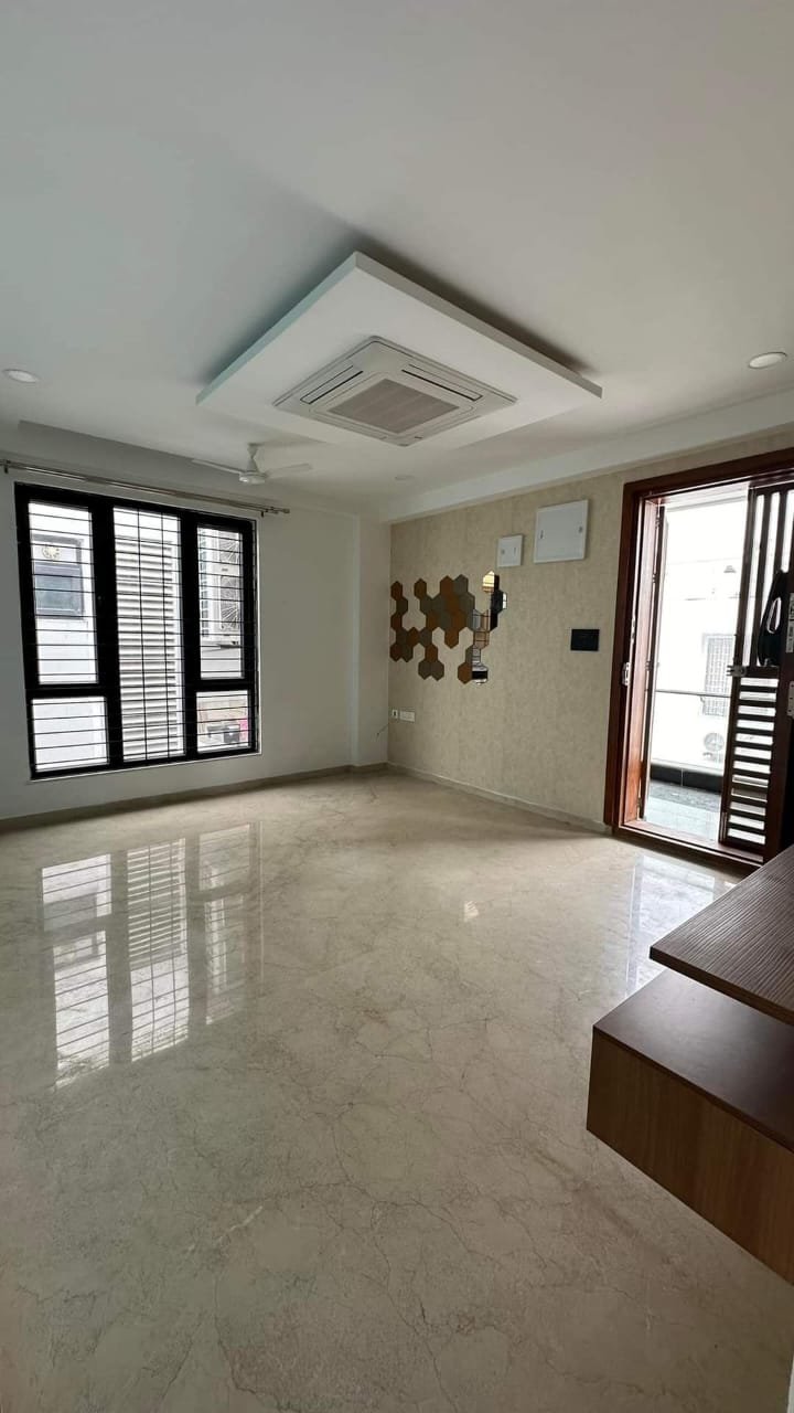 WhatsApp-Image-2024-10-09-at-6.02.26-PM