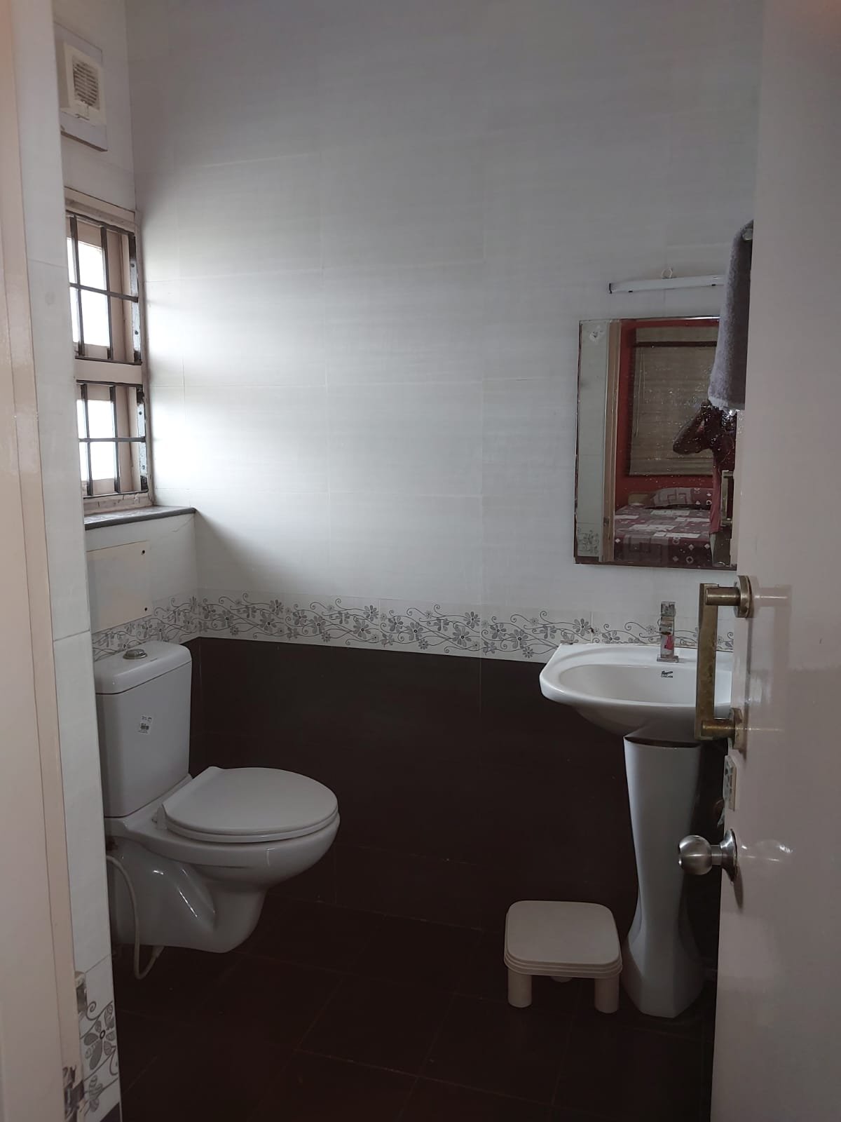 WhatsApp-Image-2025-02-21-at-1.15.51-PM-1