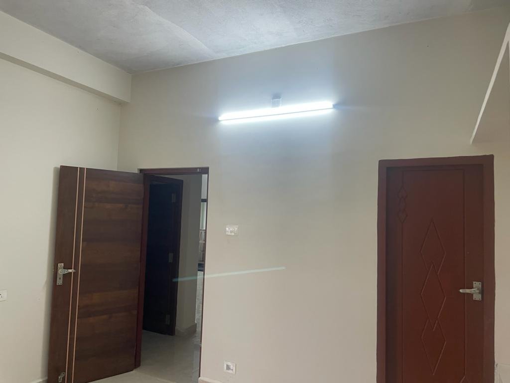 WhatsApp-Image-2025-03-01-at-9.34.53-AM