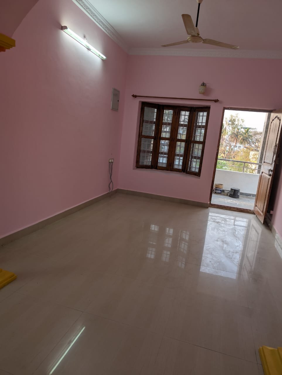 WhatsApp-Image-2025-03-07-at-5.47.49-PM